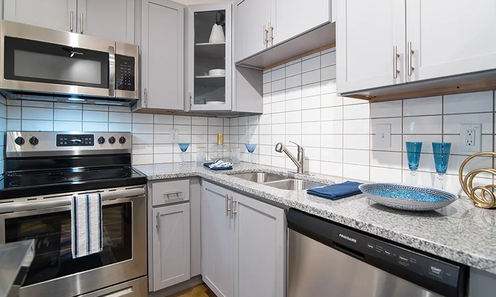 Case Study: How Comet Development Created a High-End Kitchen Look Without Slowing Construction